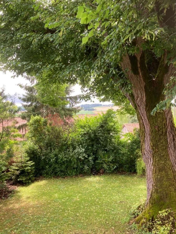 Montboyer 7 Dagnaud De La Tude Our Family Farmhouse Style Home With En-Suite מראה חיצוני תמונה